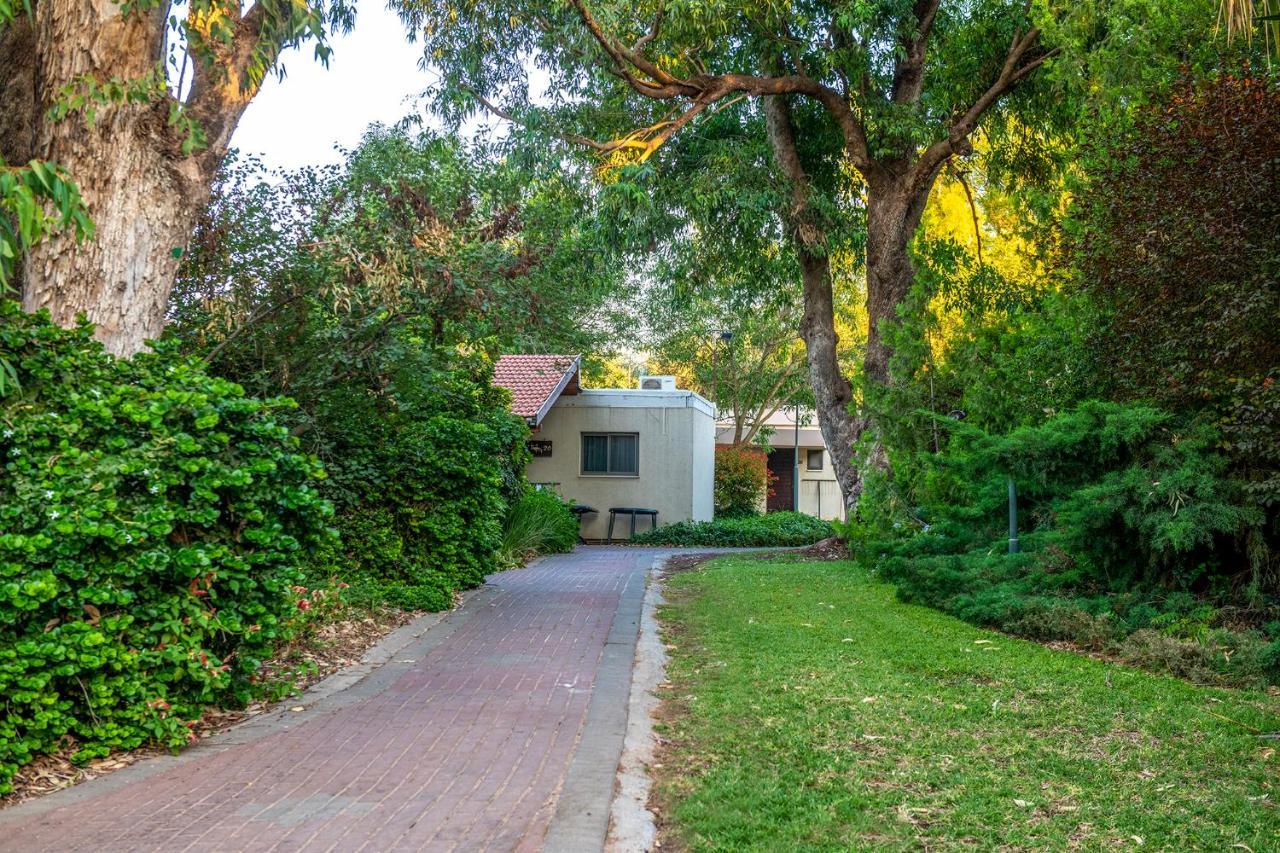 כפר הנופש קיבוץ גדות Kibbutz Gadot Galilean Resort Dış mekan fotoğraf