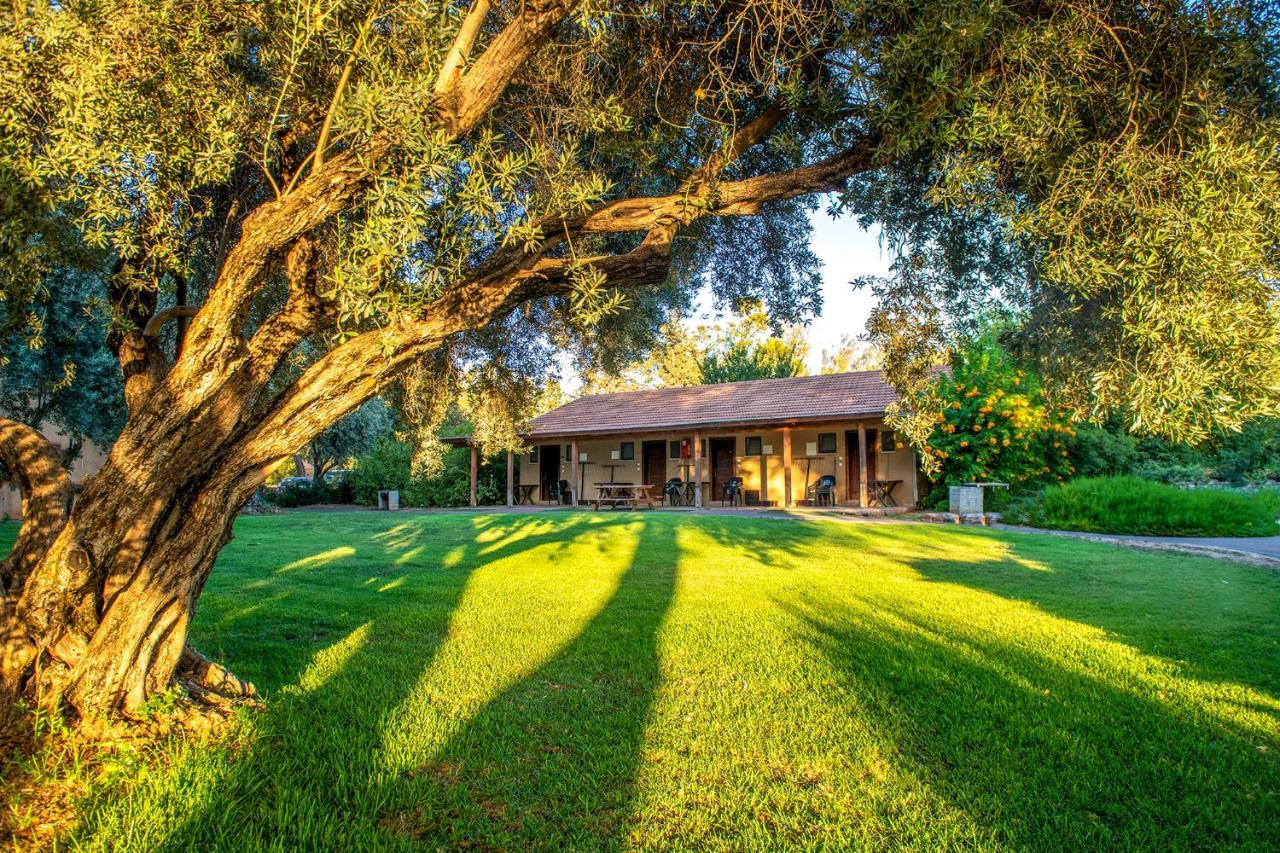 כפר הנופש קיבוץ גדות Kibbutz Gadot Galilean Resort Dış mekan fotoğraf