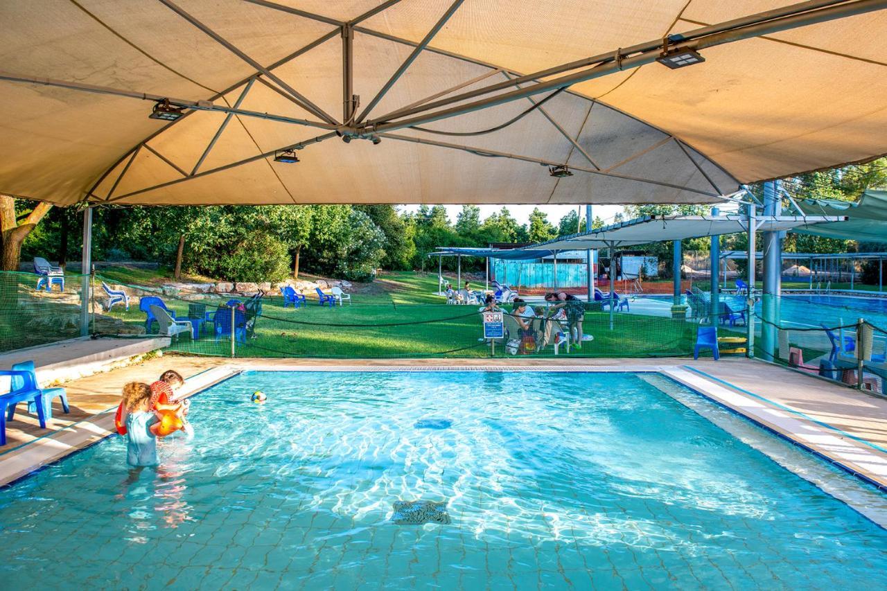 כפר הנופש קיבוץ גדות Kibbutz Gadot Galilean Resort Dış mekan fotoğraf